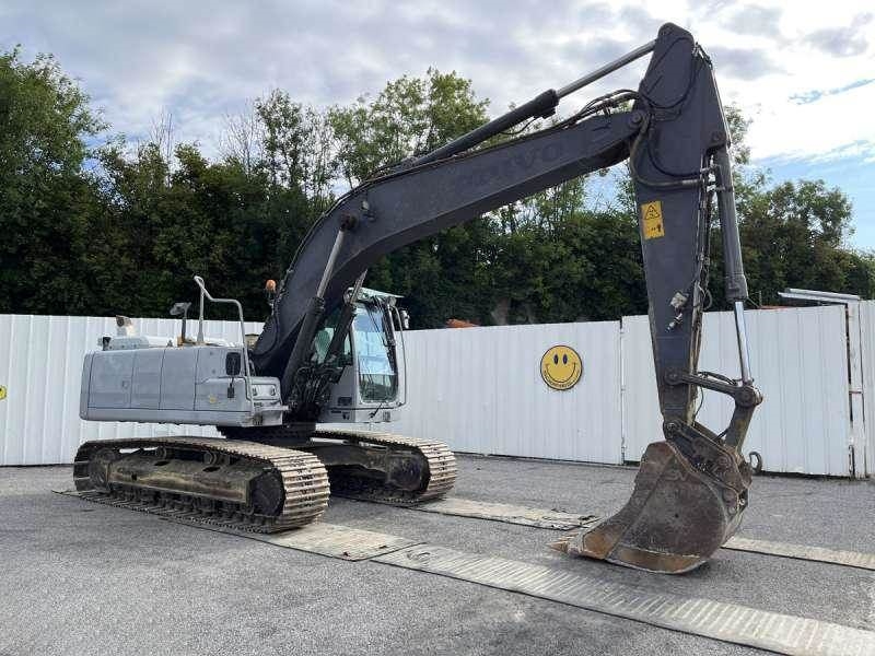 Volvo EC220DL