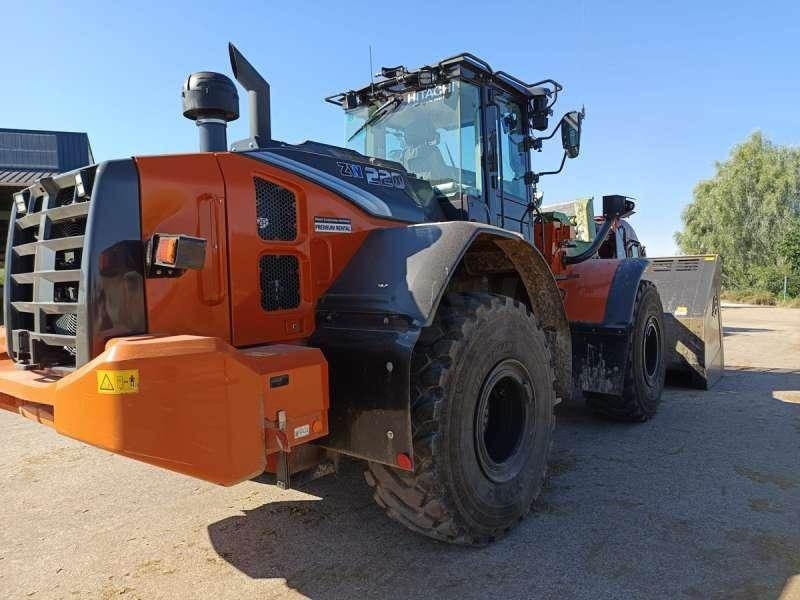 Hitachi ZW220-7