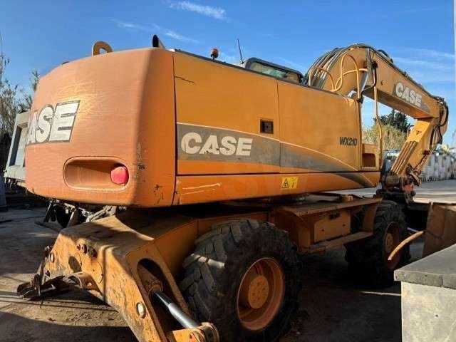 CASE WX210