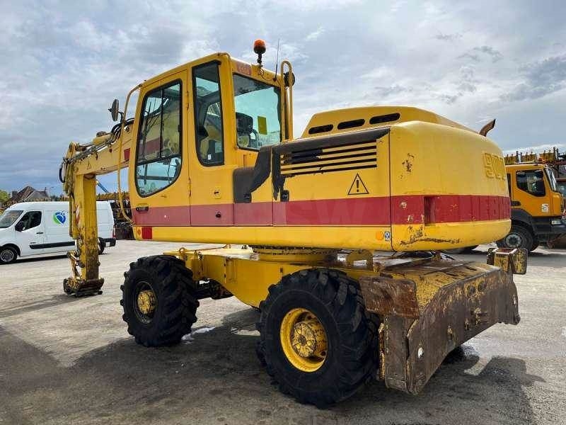 Liebherr A900 C LITRONIC