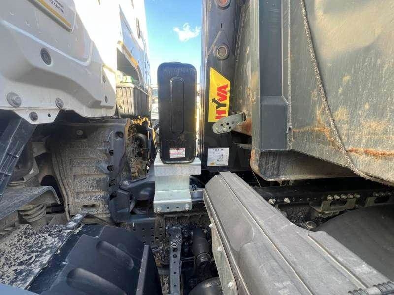 Mercedes-Benz AROCS 3253 8X4