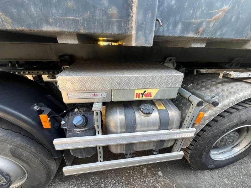 Mercedes-Benz AROCS 3253 8X4