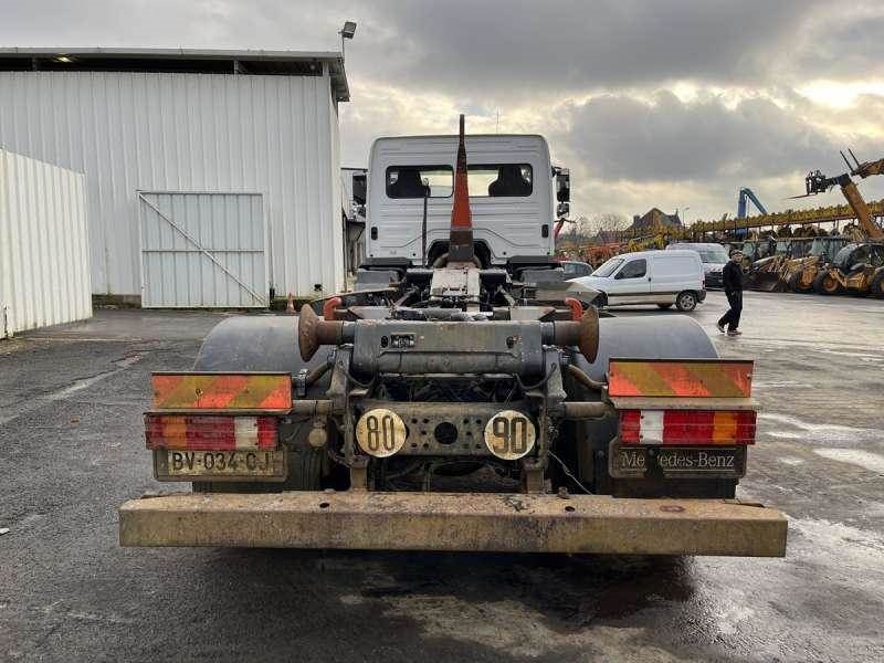 Mercedes-Benz AXOR 1833