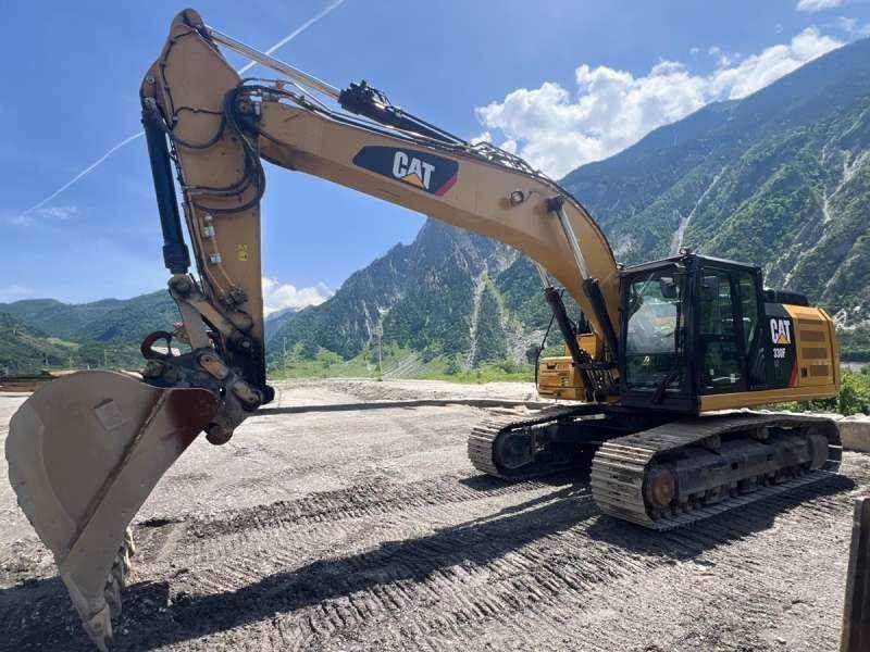 CAT 330F LN