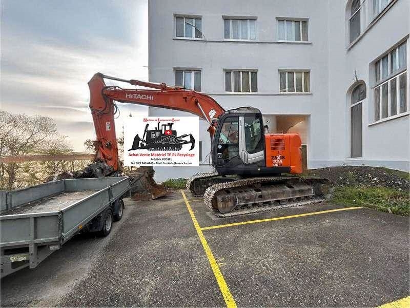 Hitachi ZX225USLC-3