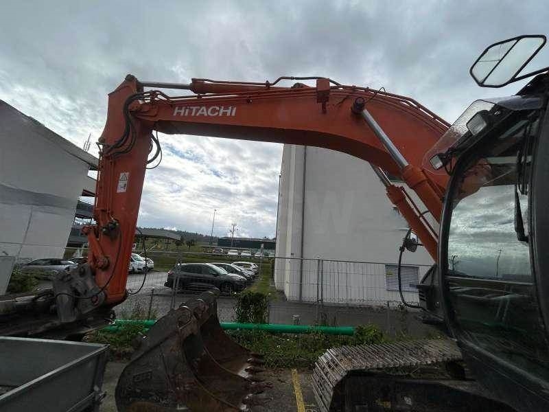Hitachi ZX225USLC-3