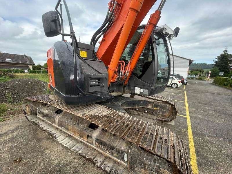 Hitachi ZX225USLC-3