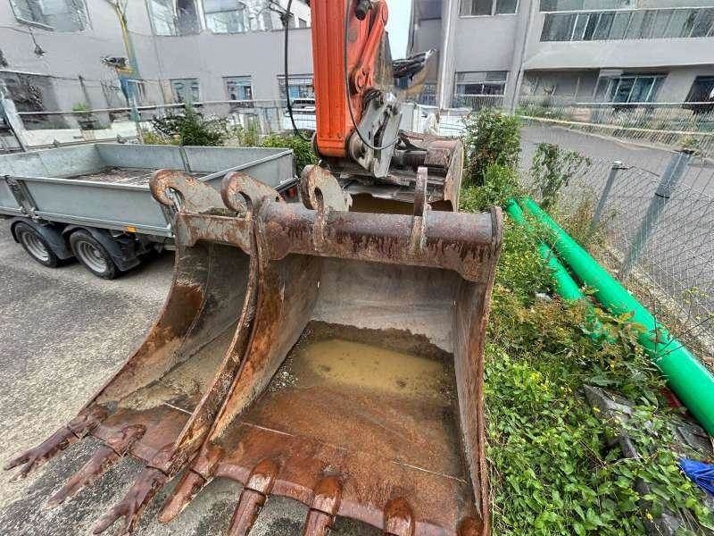 Hitachi ZX225USLC-3