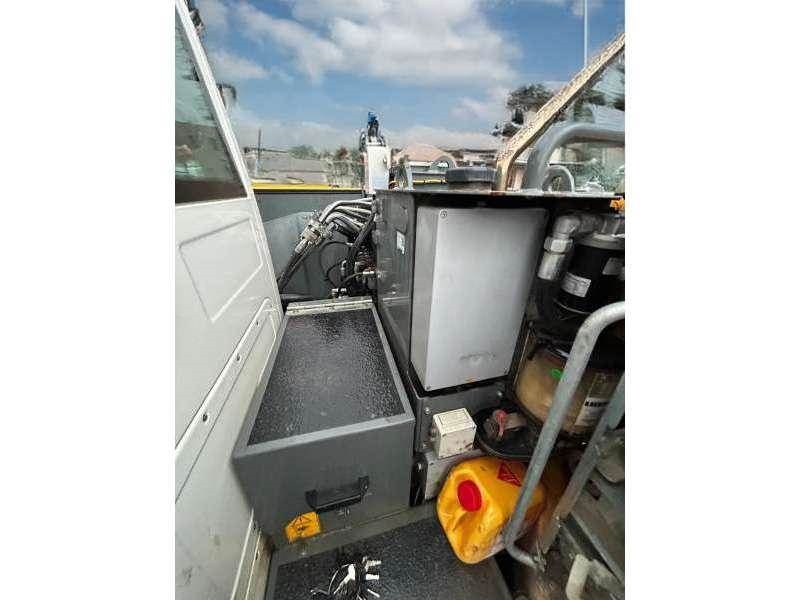 Liebherr R914 COMPACT
