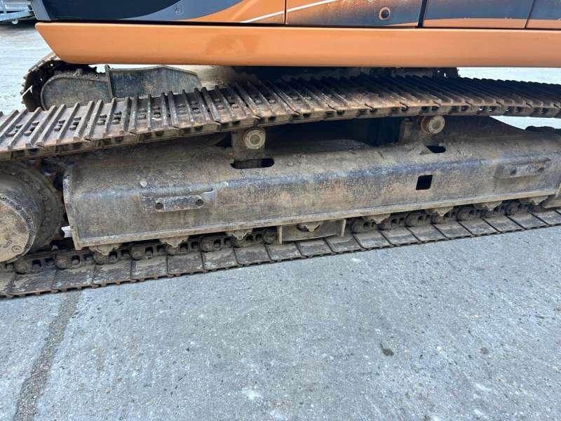 CASE CX210B
