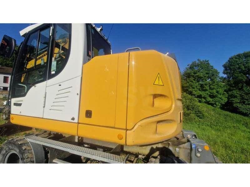 Liebherr A912 COMPACT