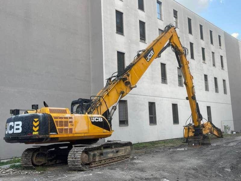 JCB JS360