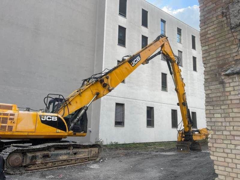 JCB JS360