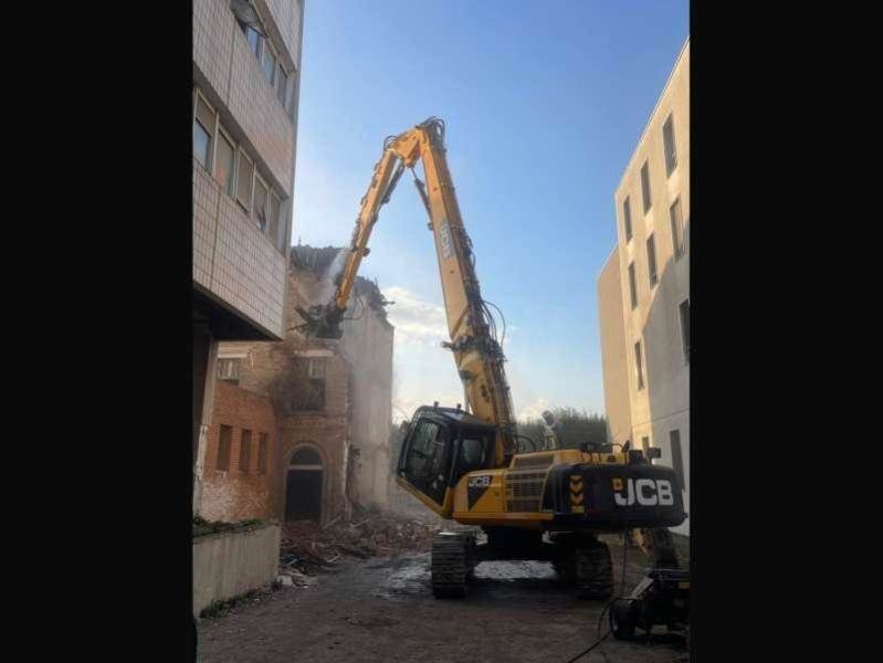 JCB JS360