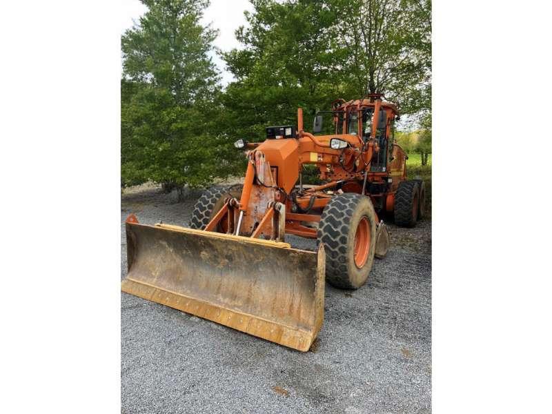 CAT 12M
