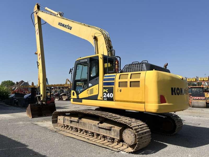 Komatsu PC240LC-10