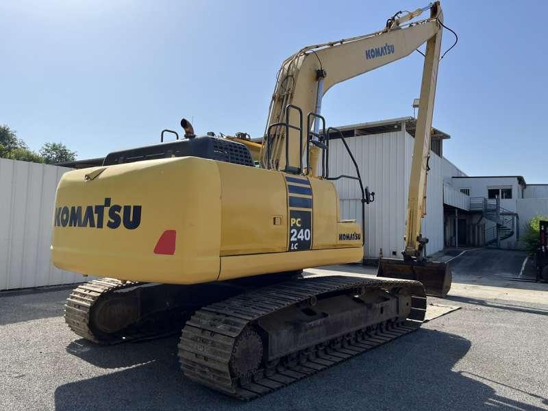 Komatsu PC240LC-10
