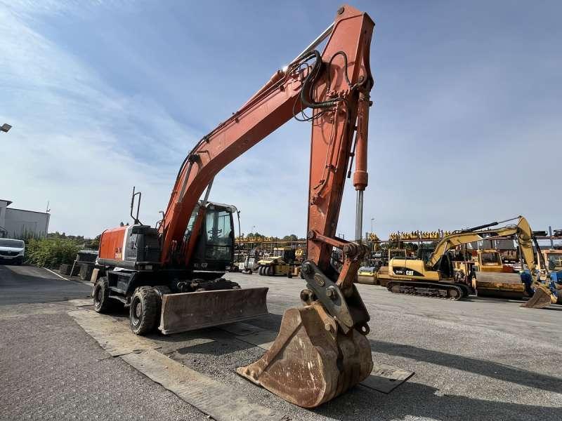 Hitachi ZX210W-3
