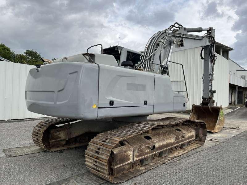 Liebherr R922LC