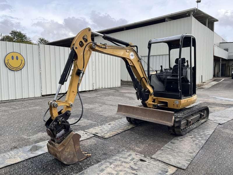 CAT 302.7DCR