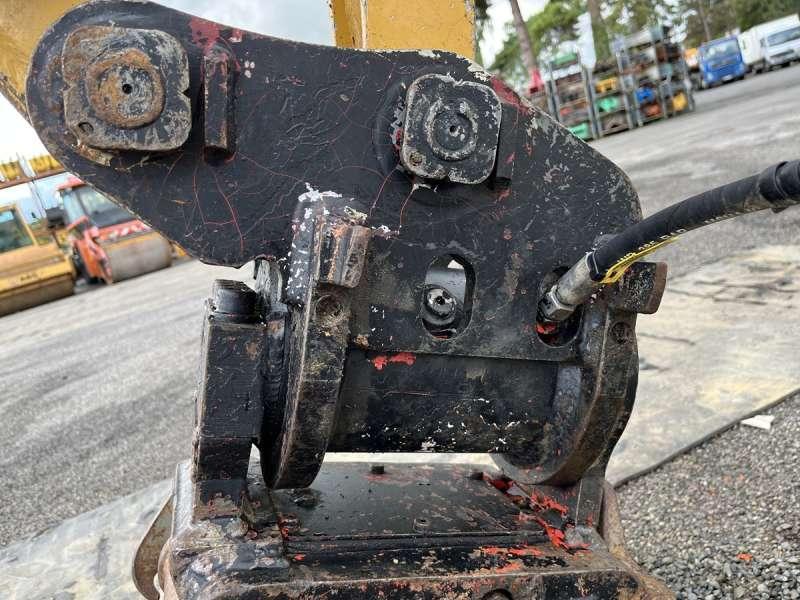 CAT 302.7DCR