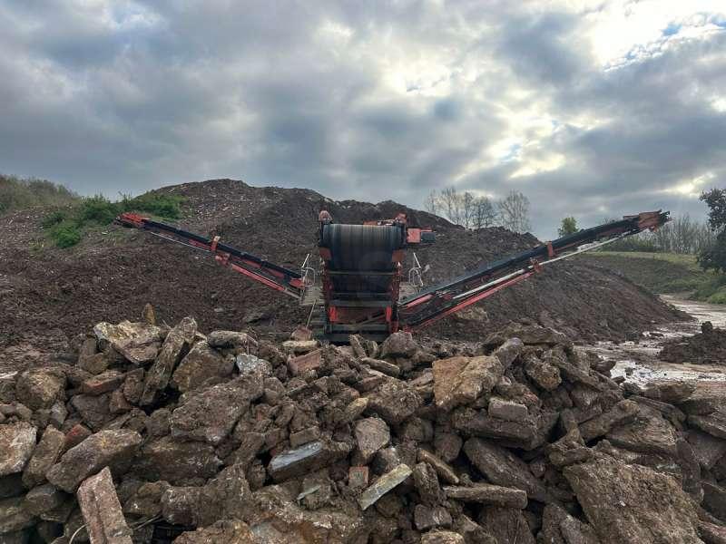Terex FINLAY 863