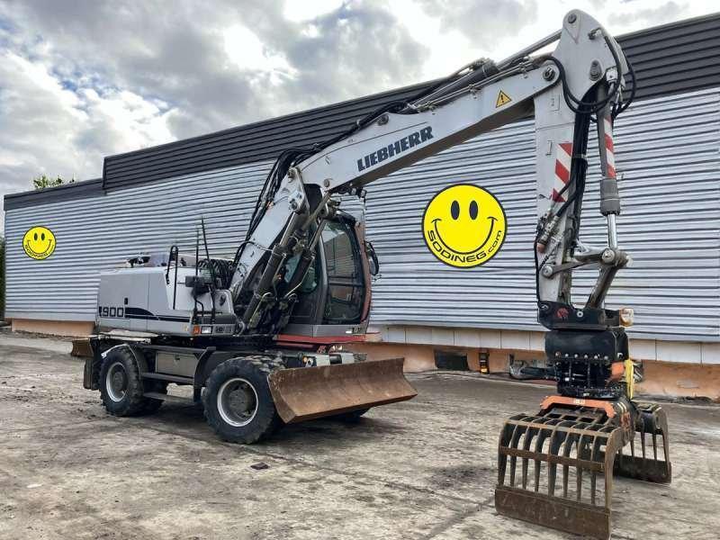 Liebherr A900 LITRONIC