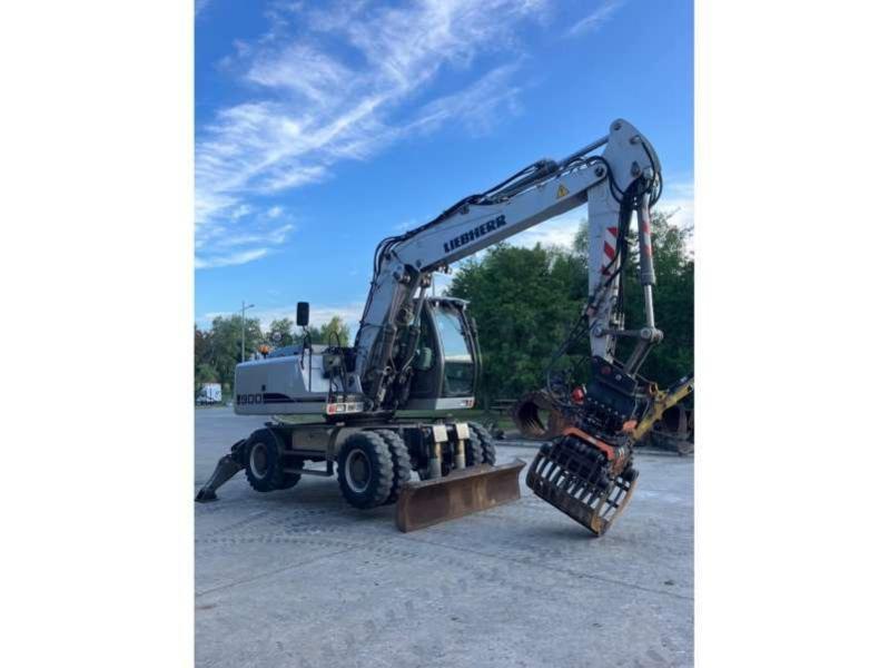 Liebherr A900 LITRONIC