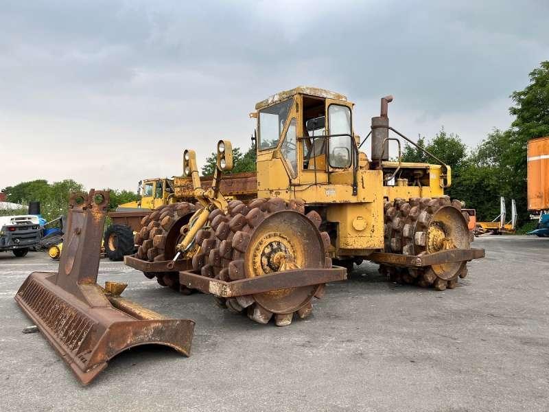 CAT 825 + porte engins