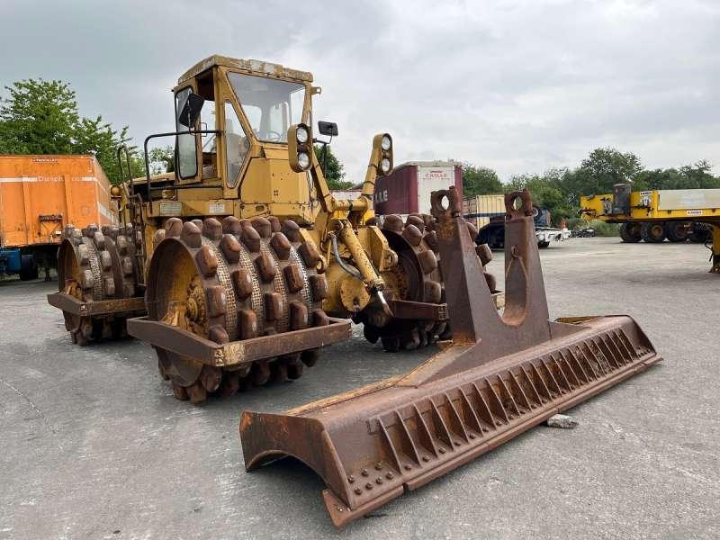 CAT 825 + porte engins