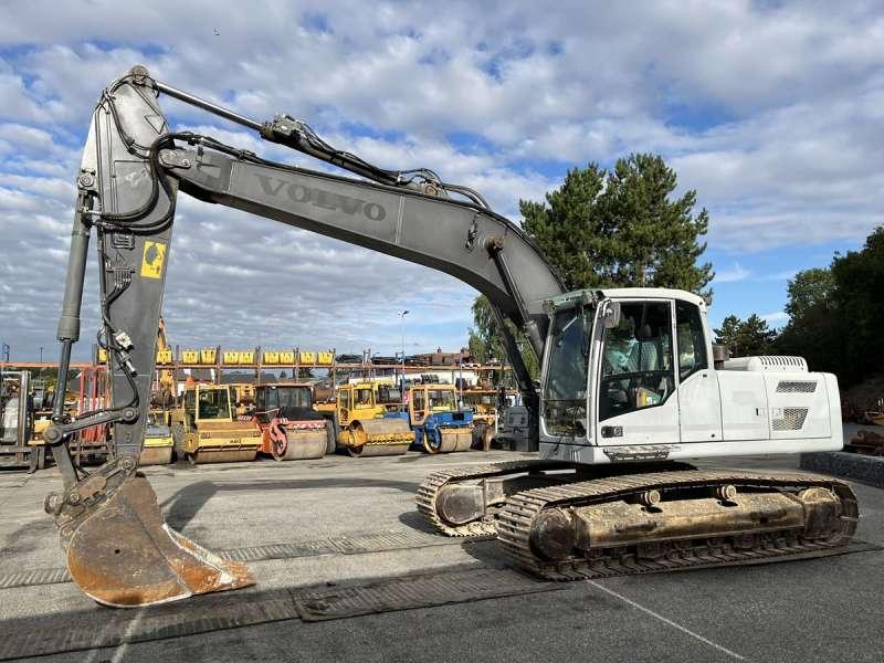 Volvo EC220DL