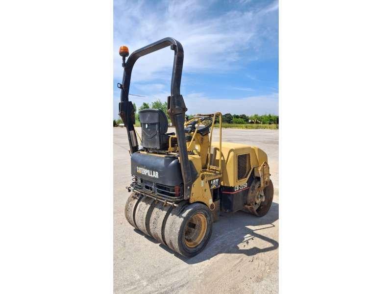 CAT CB225D