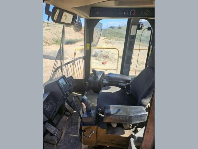 CAT 836H