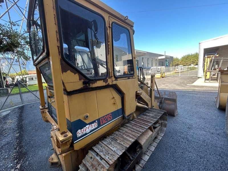 Komatsu D21S-6