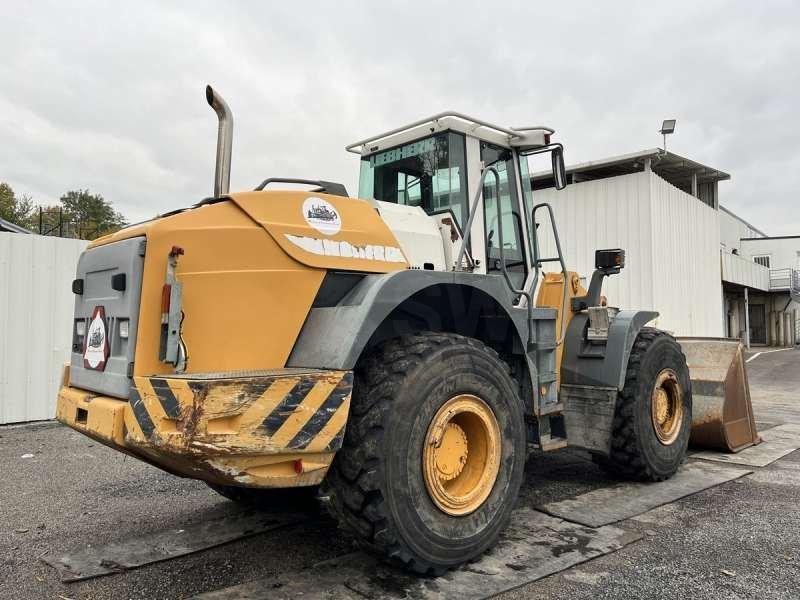 Liebherr L554