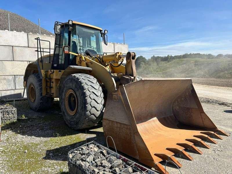 CAT 966G