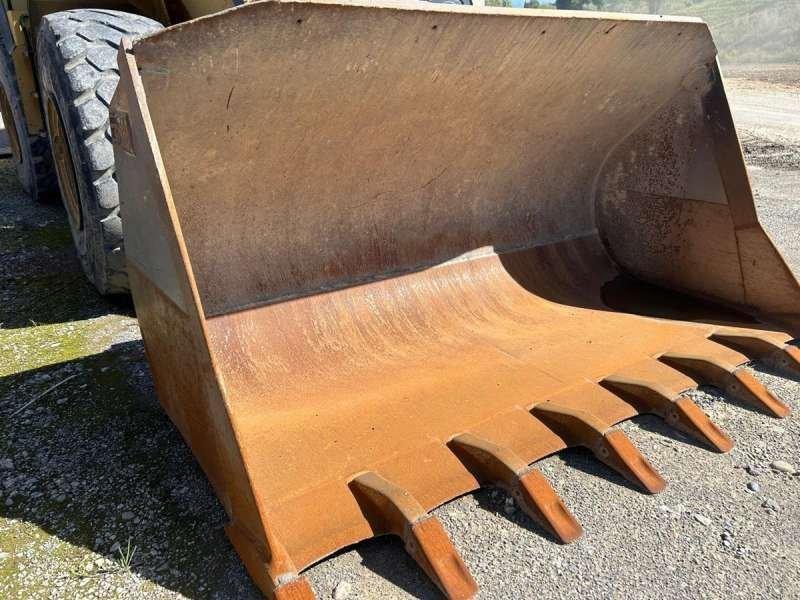 CAT 966G