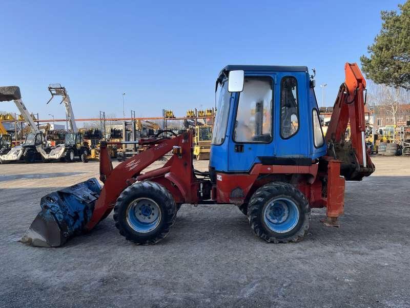 Kubota R520