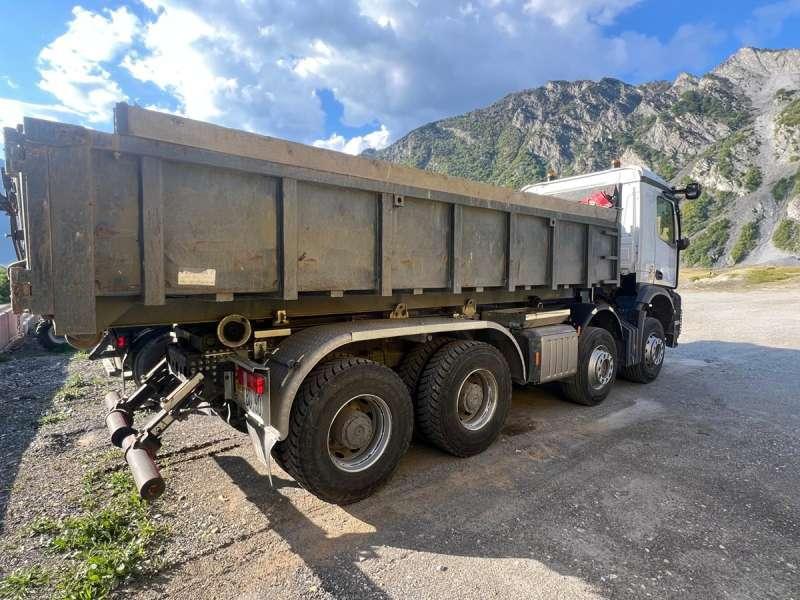 Mercedes-Benz AROCS 3253 8X4