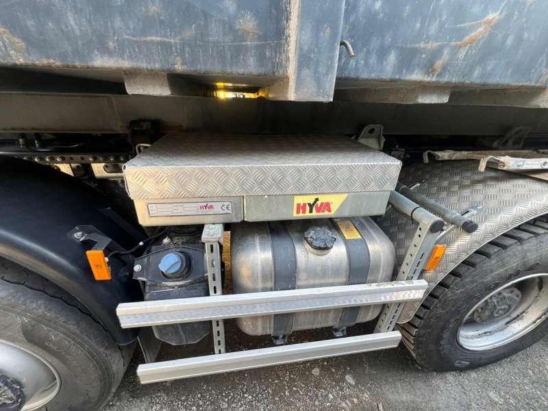 Mercedes-Benz AROCS 3253 8X4