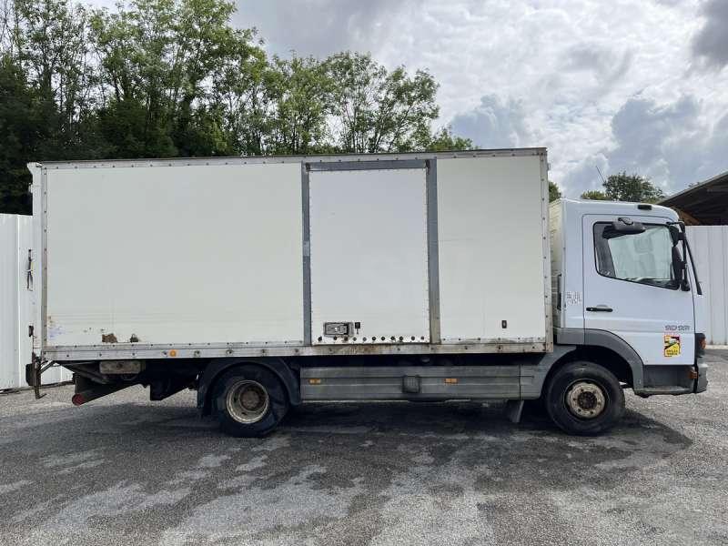 Mercedes-Benz ATEGO 1018