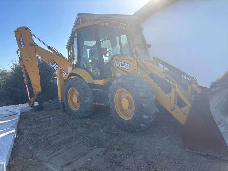 JCB 4CX