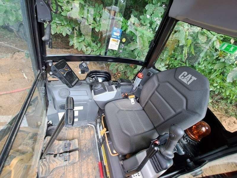 CAT 302