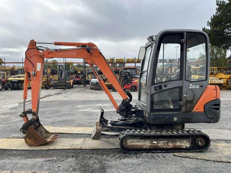 Hitachi ZX25 CLR