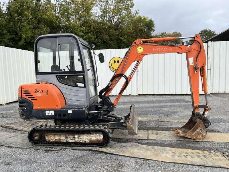 Hitachi ZX25 CLR