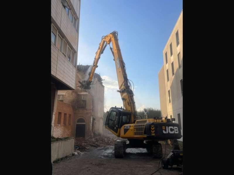 JCB JS360