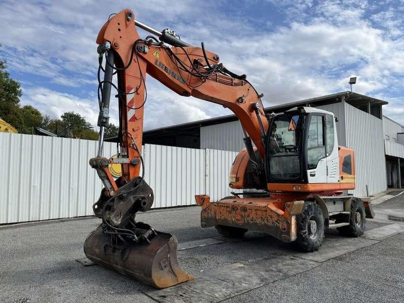 Liebherr A918 COMPACT