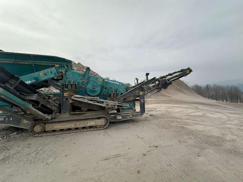 Powerscreen Warrior 800
