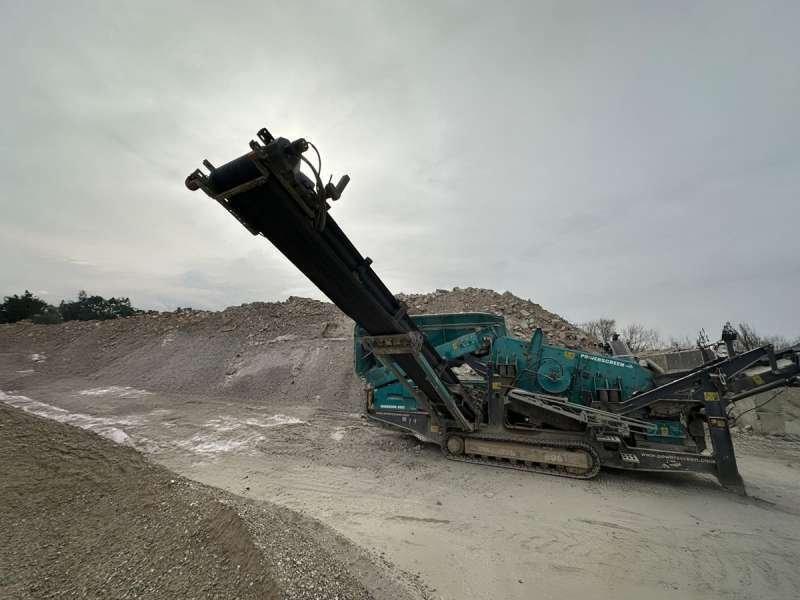 Powerscreen Warrior 800