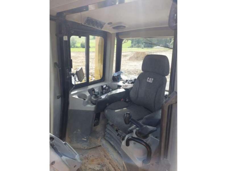 CAT D6T LGP